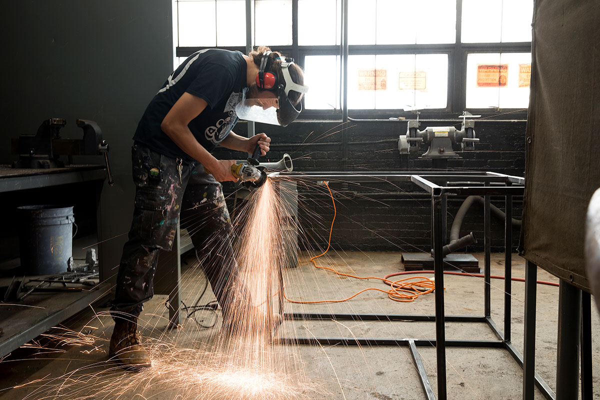 welder with sparks