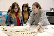 Museum class students
